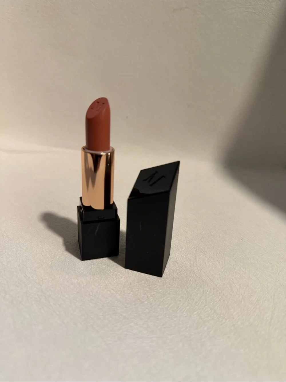 Morphe Mega Matte Lipstick in Shade “Single AF” New Unboxed DISCONTINUED